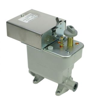 4 - 8cc Toby DVR 5 Oil Float Controls With 12V Top Fitted - New Style